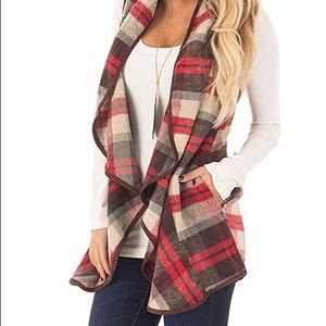 NWT! Plaid open front cardigan vest with pockets.